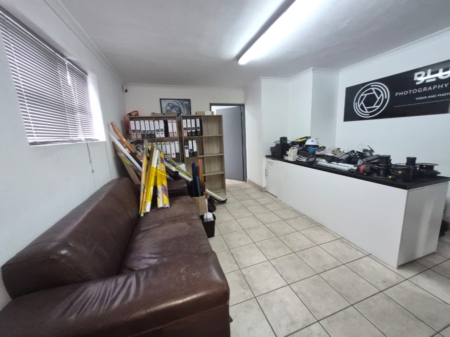 To Let Commercial Property for Rent in Maitland Western Cape